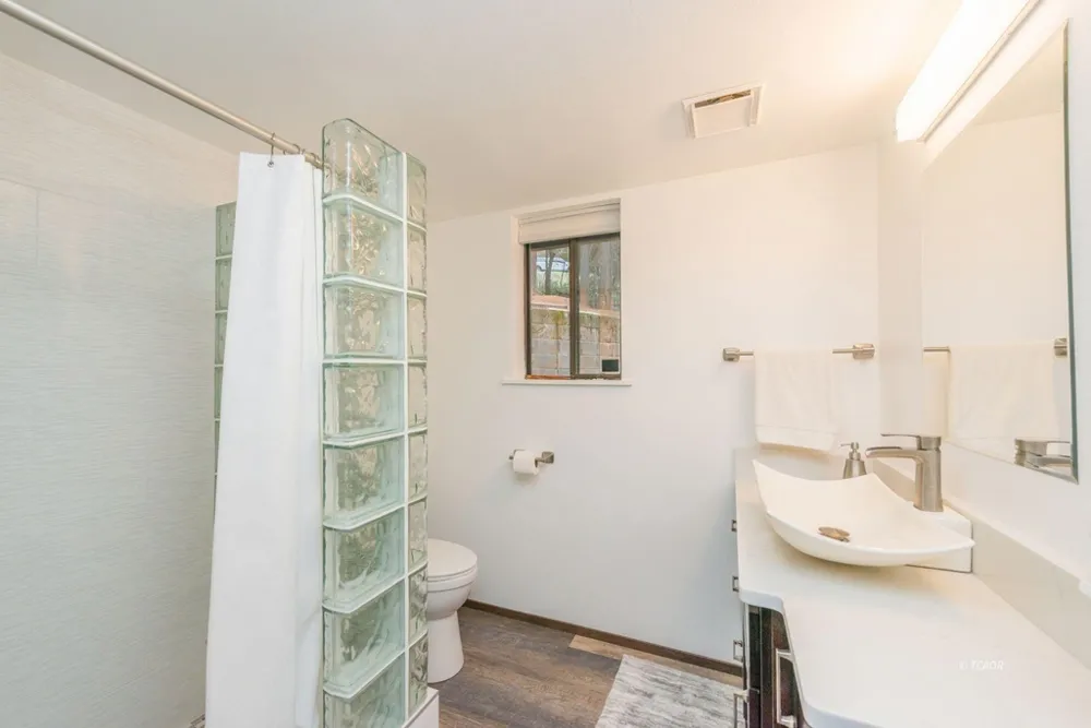 410 Lake Forest Dr. Trinity Center, CA 96091