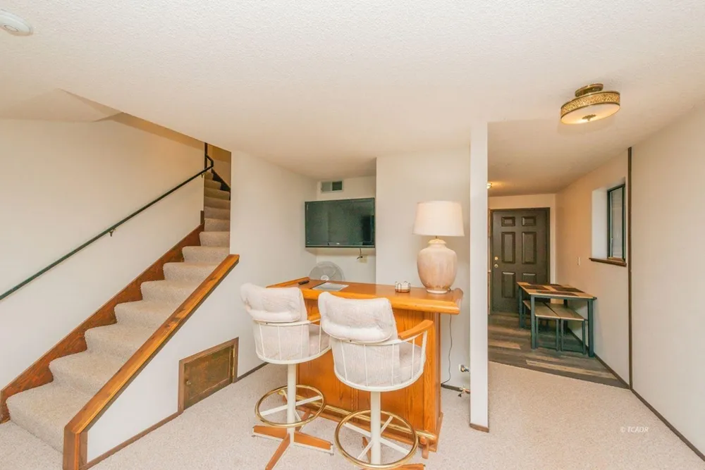 410 Lake Forest Dr. Trinity Center, CA 96091