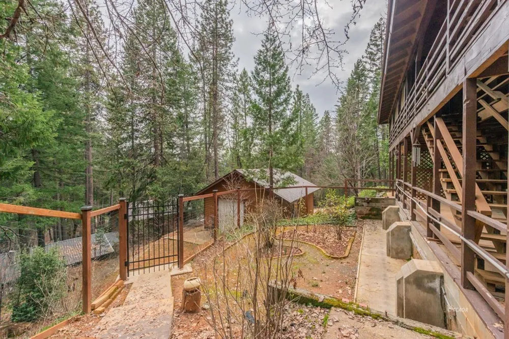 410 Lake Forest Dr. Trinity Center, CA 96091