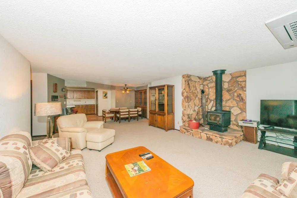 410 Lake Forest Dr. Trinity Center, CA 96091
