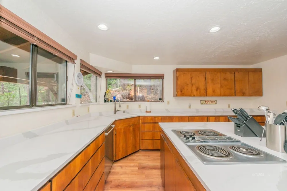 410 Lake Forest Dr. Trinity Center, CA 96091