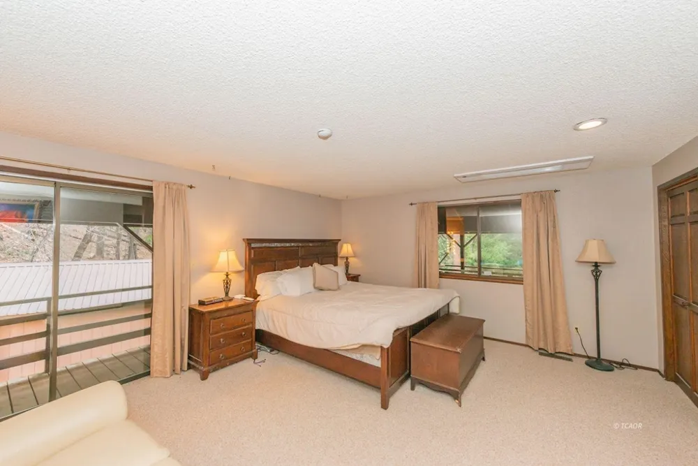 410 Lake Forest Dr. Trinity Center, CA 96091