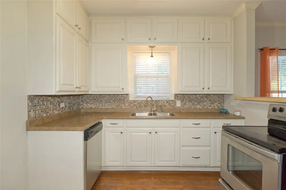 613 Main Street Muenster, TX 76252