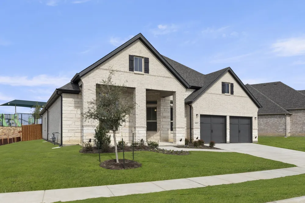 1921 Wishon Road Celina, TX 75009