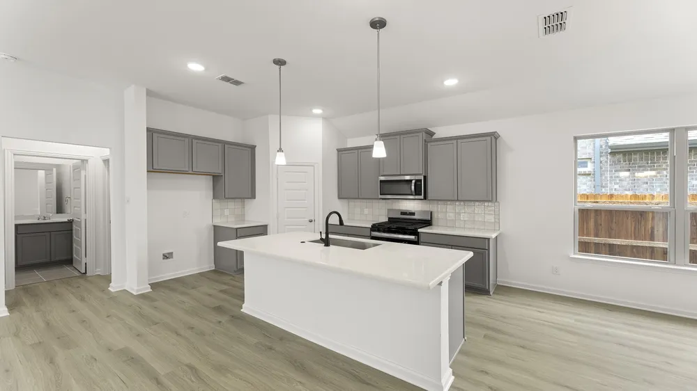 748 Hidden Feather Drive Lavon, TX 75166