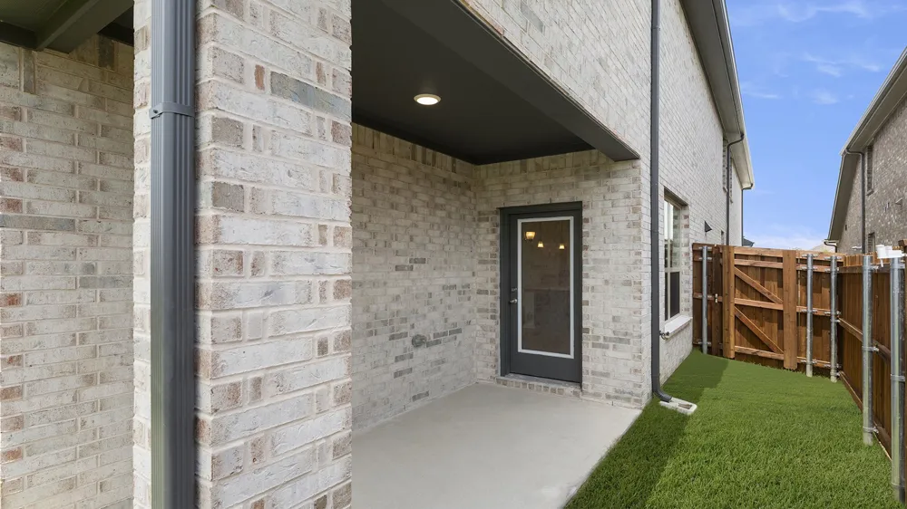 748 Hidden Feather Drive Lavon, TX 75166