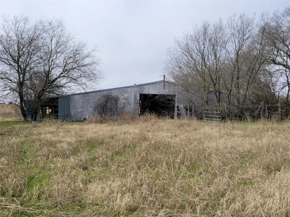 2232 County Road 415 Coyote Flats, TX 76031
