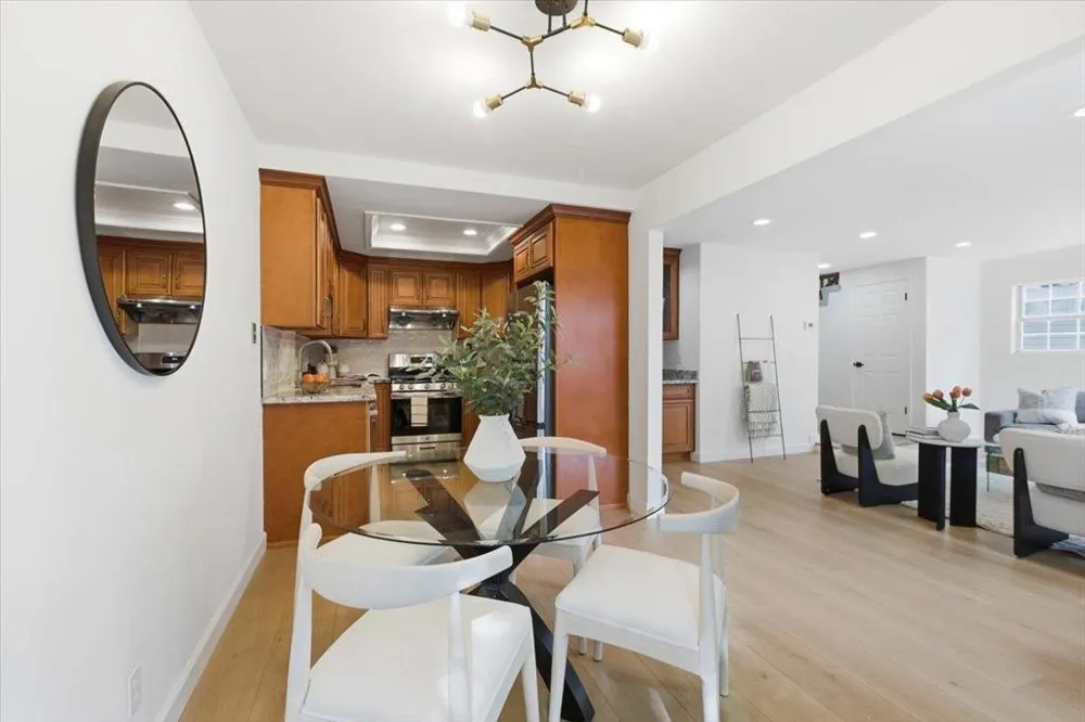 21686 Olive Avenue Cupertino, CA 95014