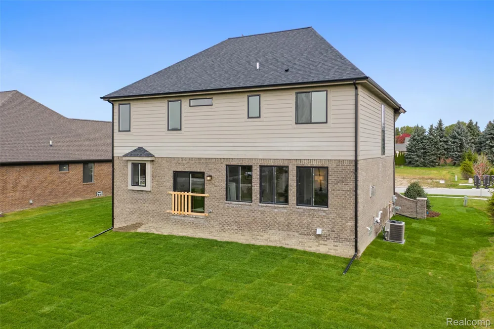1050 Invitational Drive Metamora Village, MI 48455