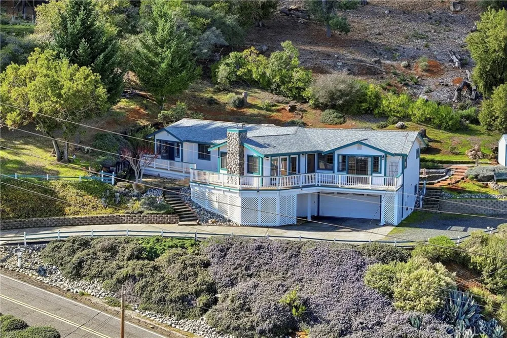 3469 Greenwood Kelseyville, CA 95451
