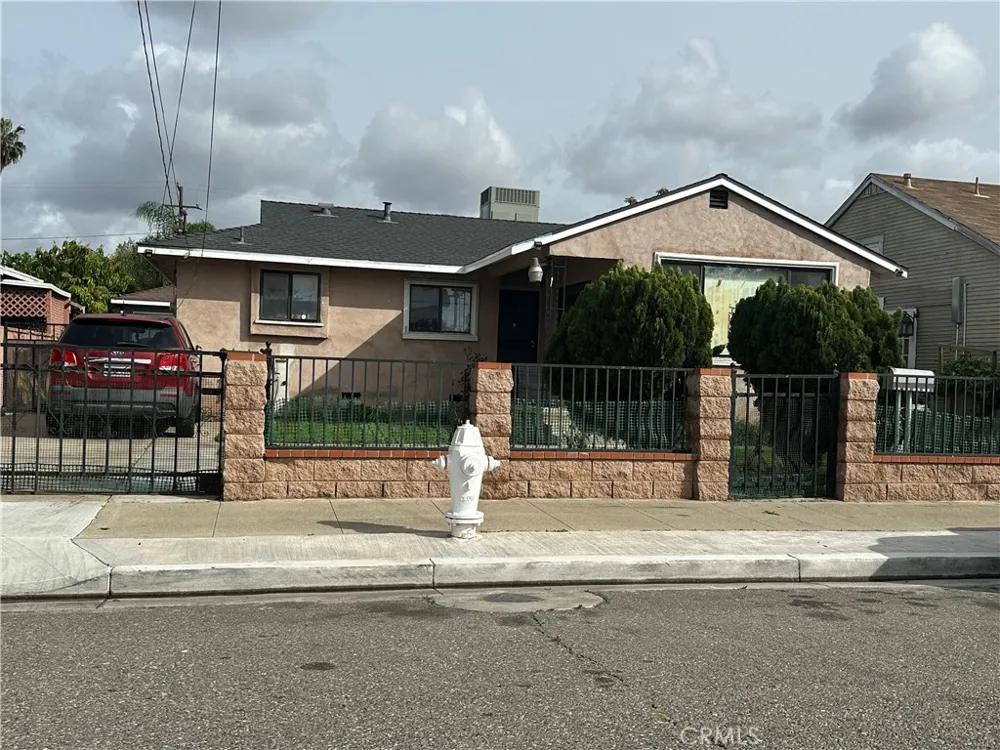 401 Franklin Santa Ana, CA 92703