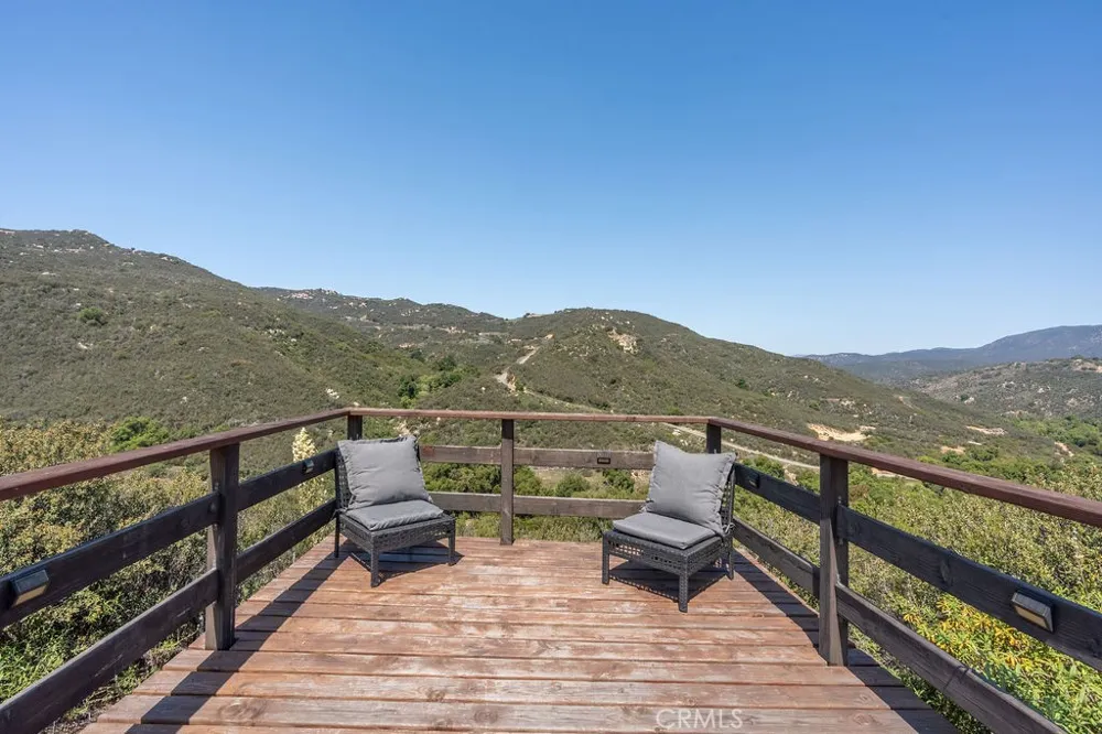 7 Hombre Ln Murrieta, CA 92562