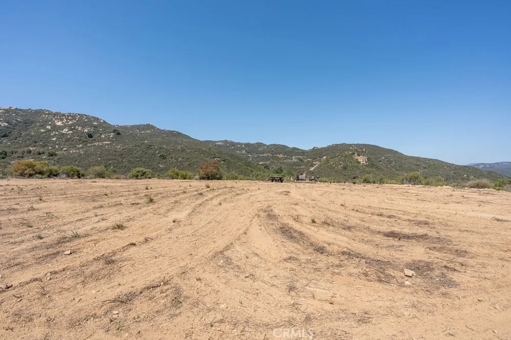 7 Hombre Ln Murrieta, CA 92562