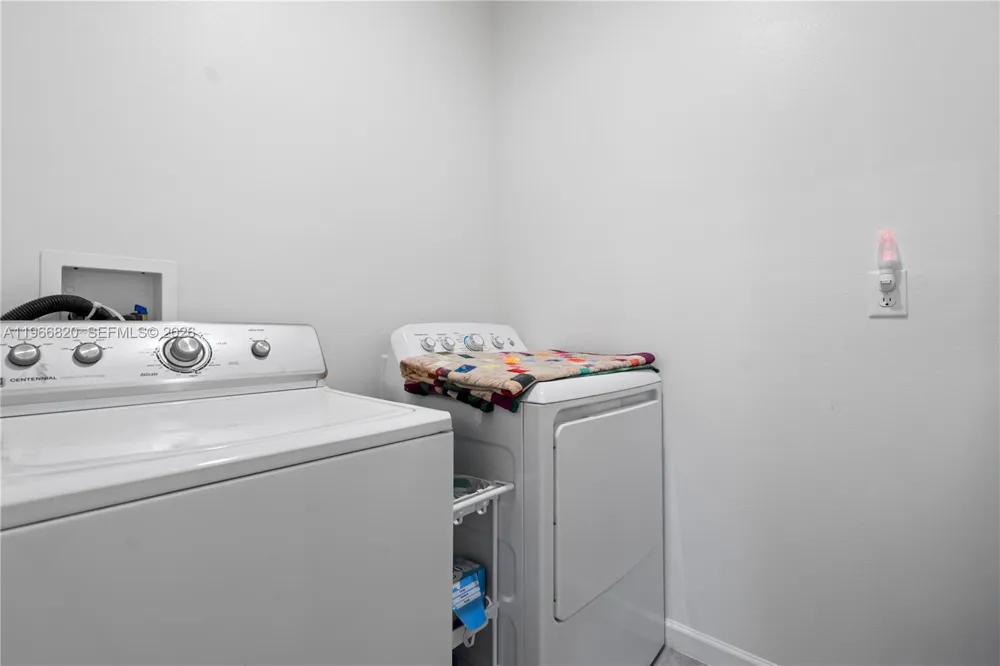 7162 tigereye way Grant Valkaria, FL 32949