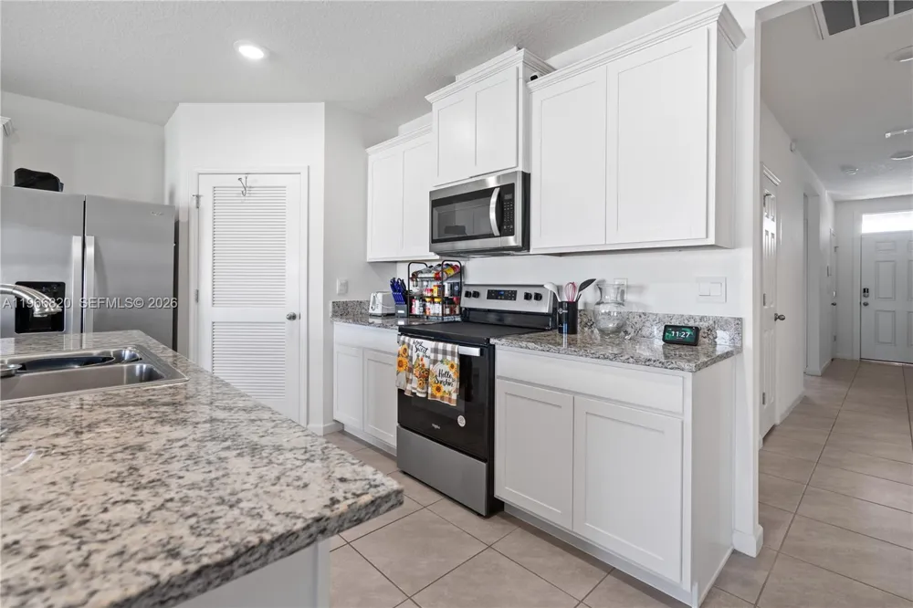 7162 tigereye way Grant Valkaria, FL 32949