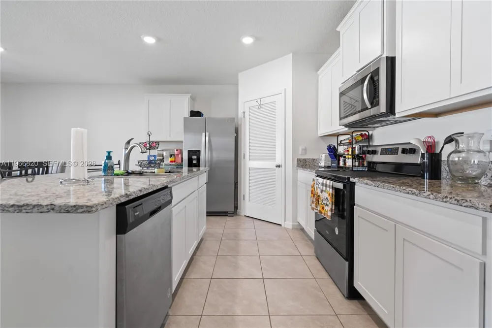7162 tigereye way Grant Valkaria, FL 32949