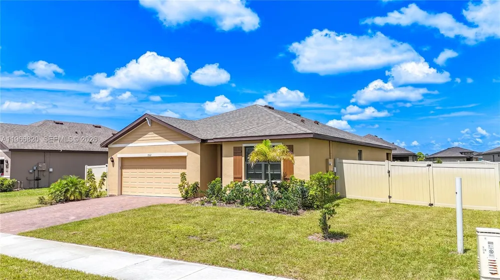 7162 tigereye way Grant Valkaria, FL 32949