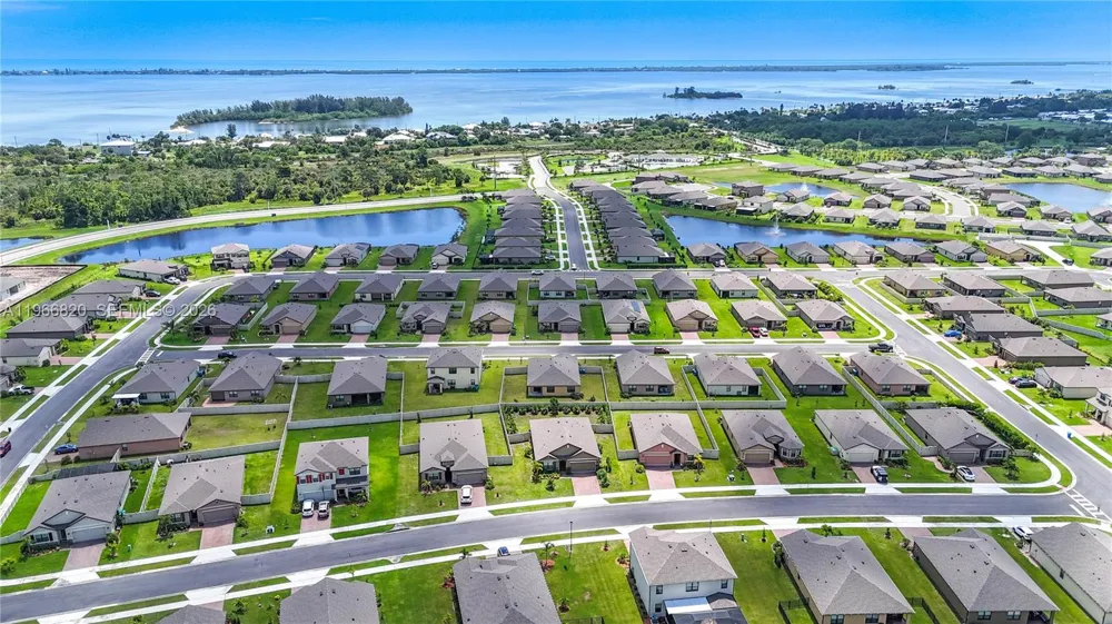 7162 tigereye way Grant Valkaria, FL 32949