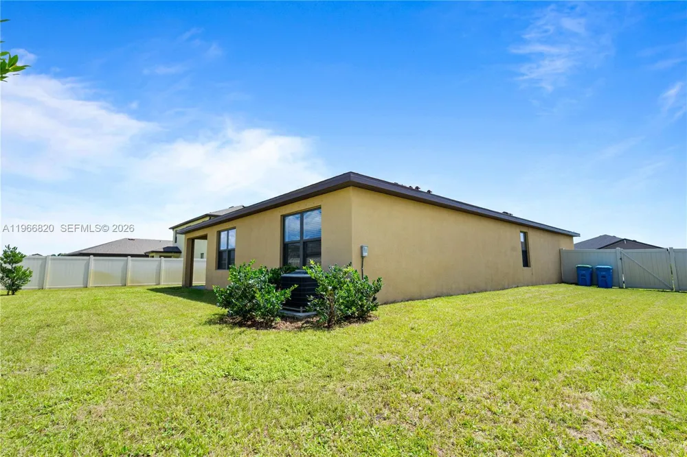 7162 tigereye way Grant Valkaria, FL 32949