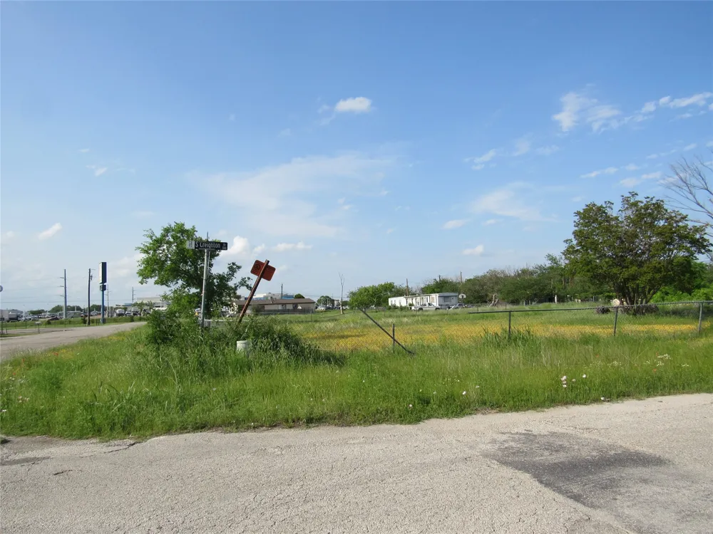 207 Newell Drive Hudson Oaks, TX 76087