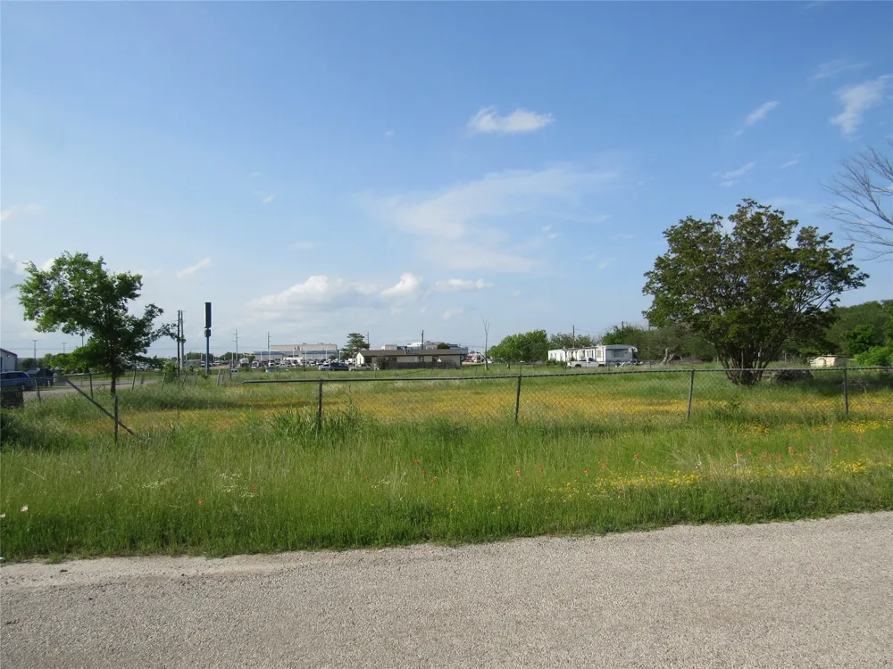 207 Newell Drive Hudson Oaks, TX 76087