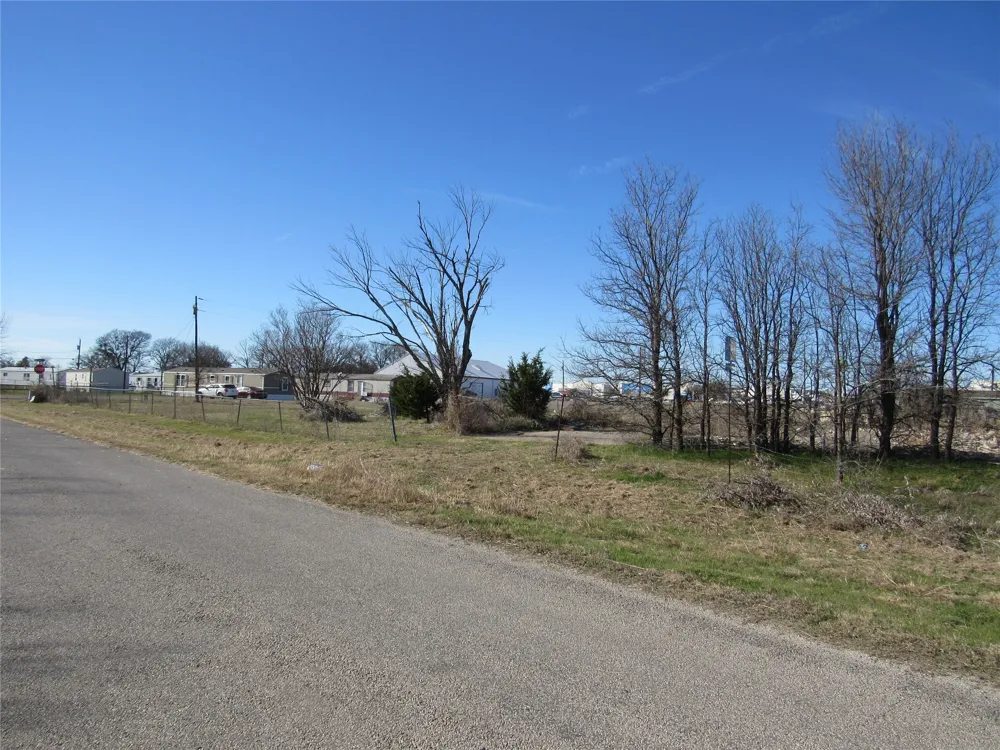 207 Newell Drive Hudson Oaks, TX 76087