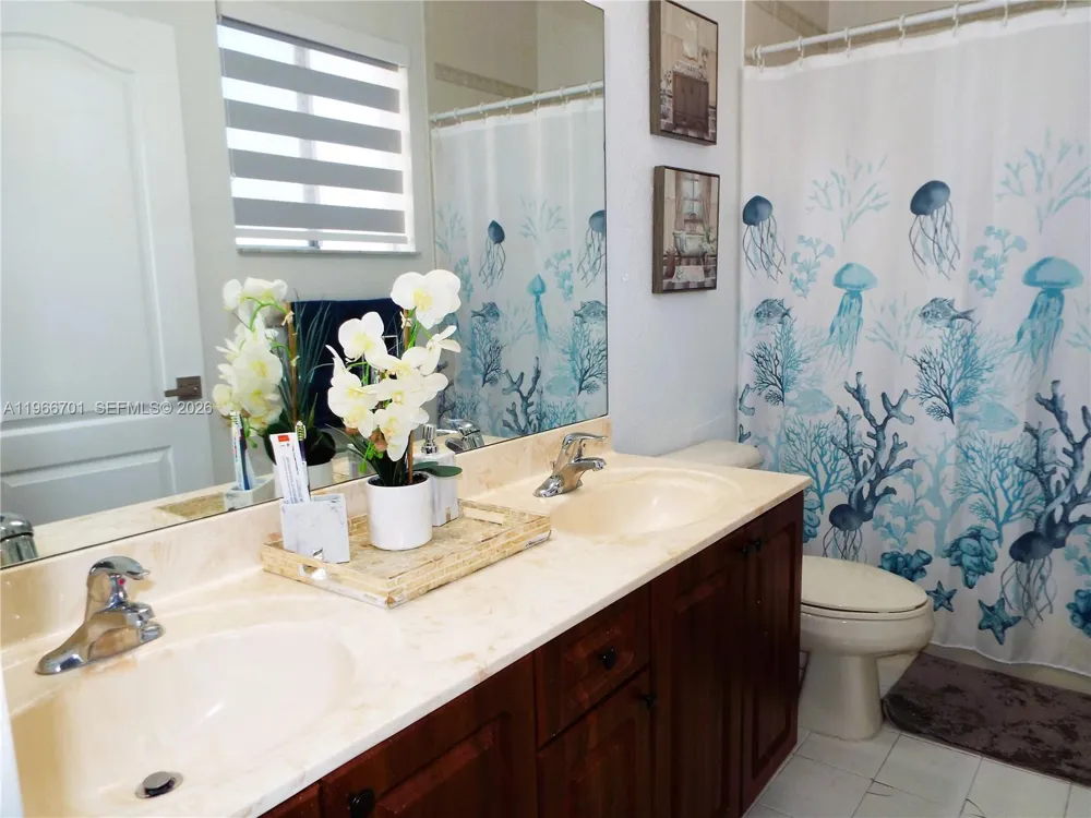 21470 SW 85th Path Cutler Bay, FL 33189