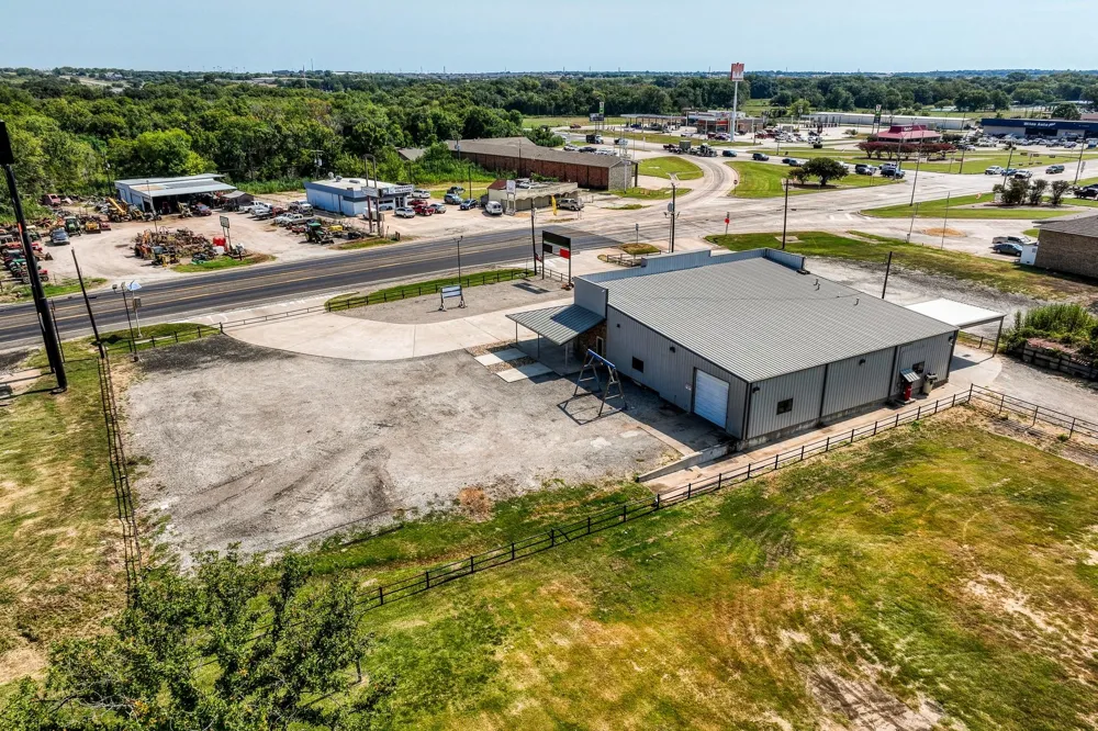 185 State Highway 36 Caldwell, TX 77836