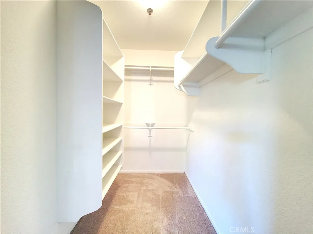 5728 Oak Bend Lane #202 Oak Park, CA 91377
