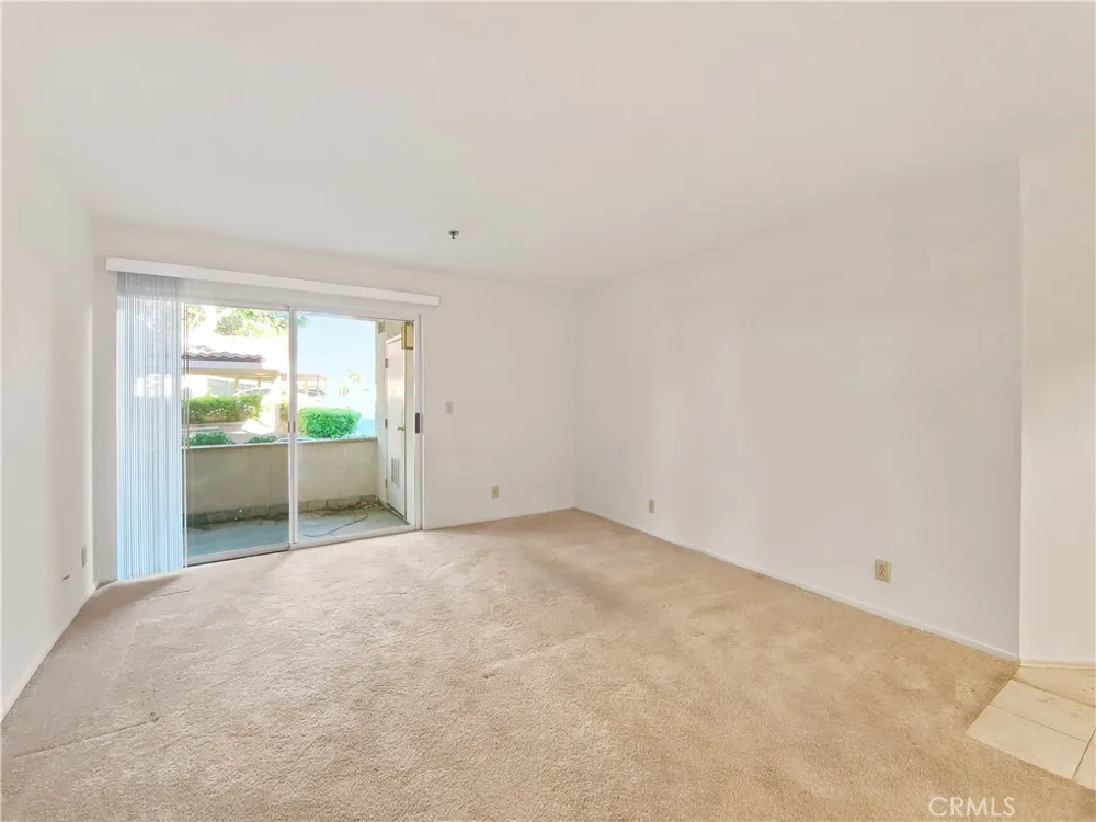 5728 Oak Bend Lane #202 Oak Park, CA 91377