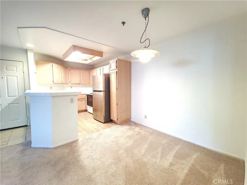 5728 Oak Bend Lane #202 Oak Park, CA 91377
