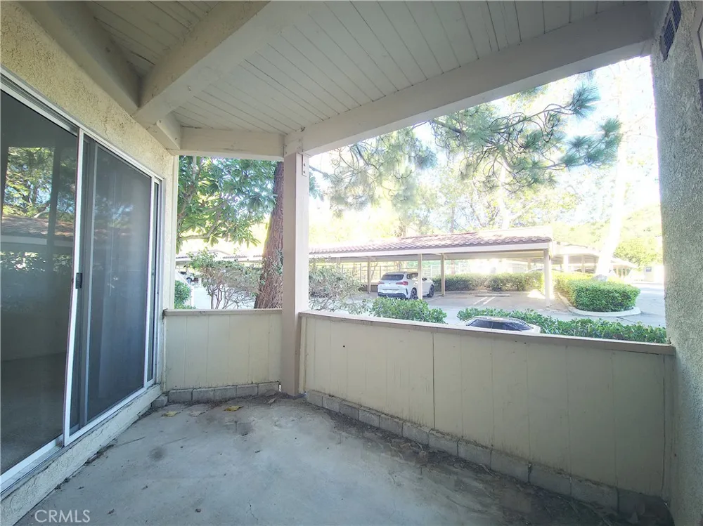 5728 Oak Bend Lane #202 Oak Park, CA 91377