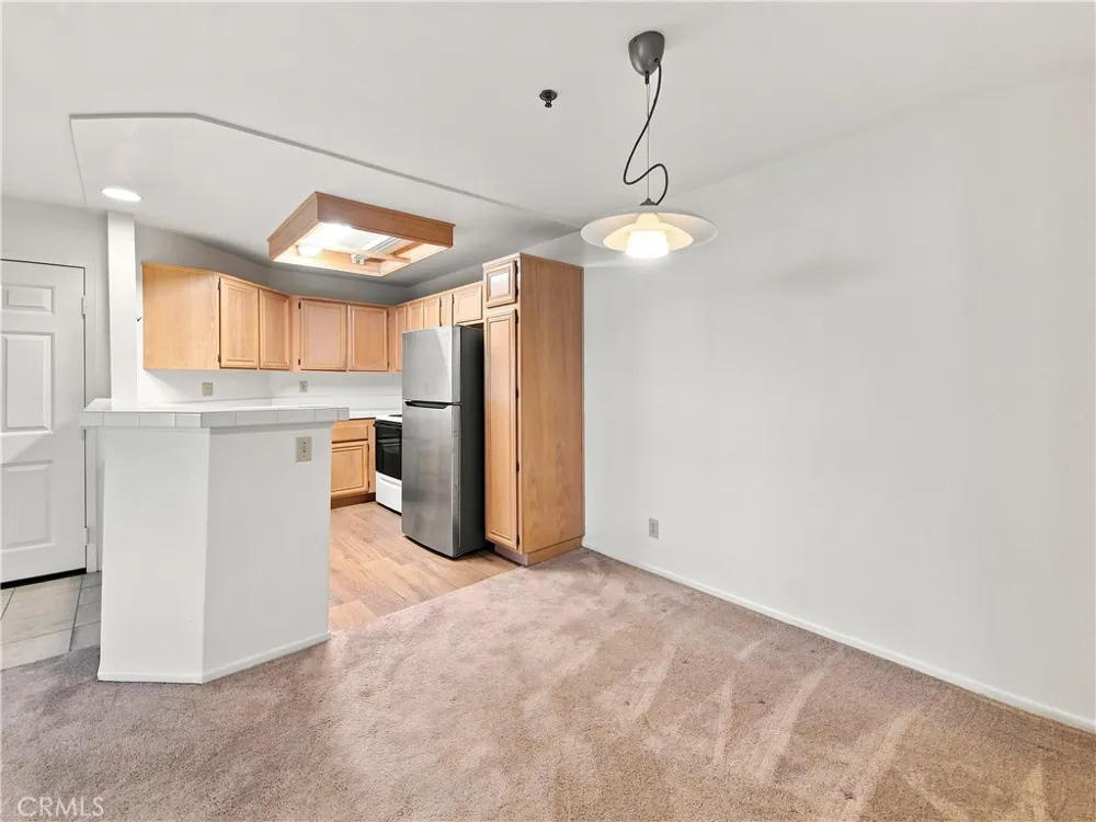 5728 Oak Bend Lane #202 Oak Park, CA 91377