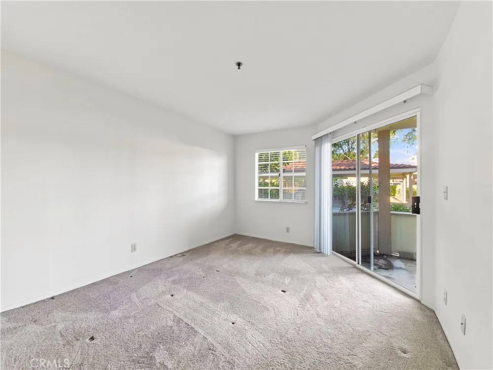5728 Oak Bend Lane #202 Oak Park, CA 91377
