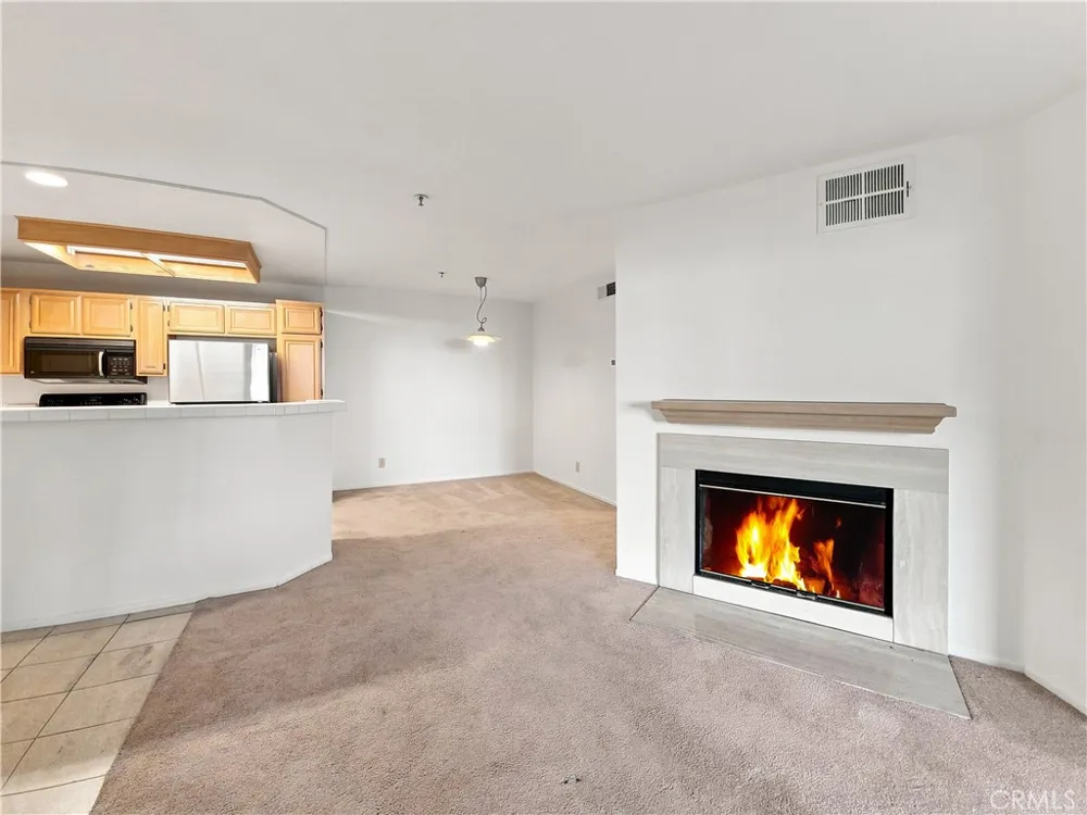 5728 Oak Bend Lane #202 Oak Park, CA 91377