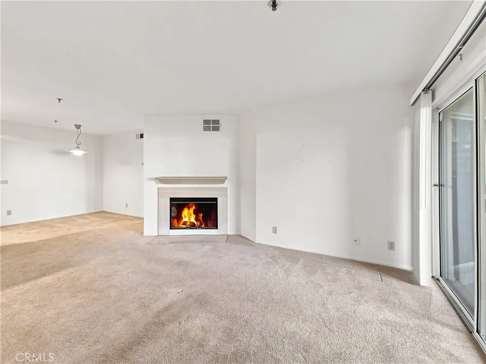 5728 Oak Bend Lane #202 Oak Park, CA 91377
