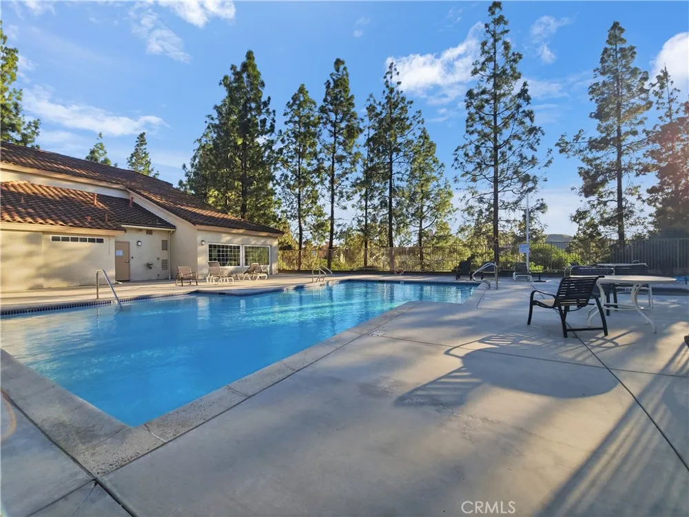5728 Oak Bend Lane #202 Oak Park, CA 91377