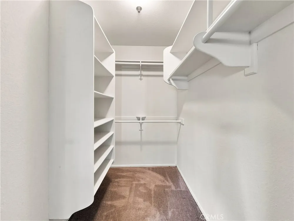 5728 Oak Bend Lane #202 Oak Park, CA 91377