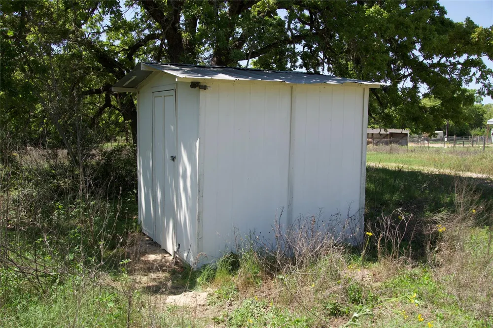 1035 Old Sayers Road Elgin, TX 78621