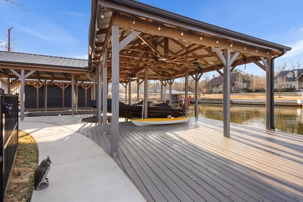 5502 Nathan Drive Chandler, TX 75758