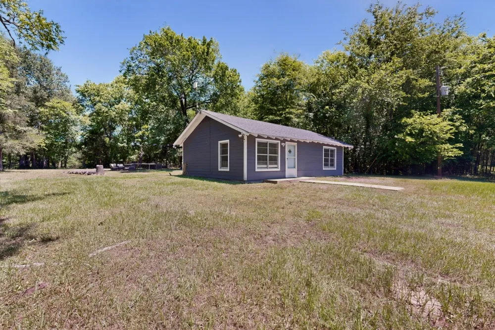 1586 Fm 2324 Emory, TX 75440