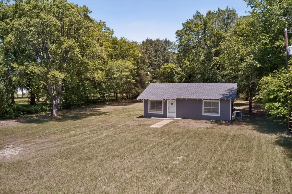 1586 Fm 2324 Emory, TX 75440