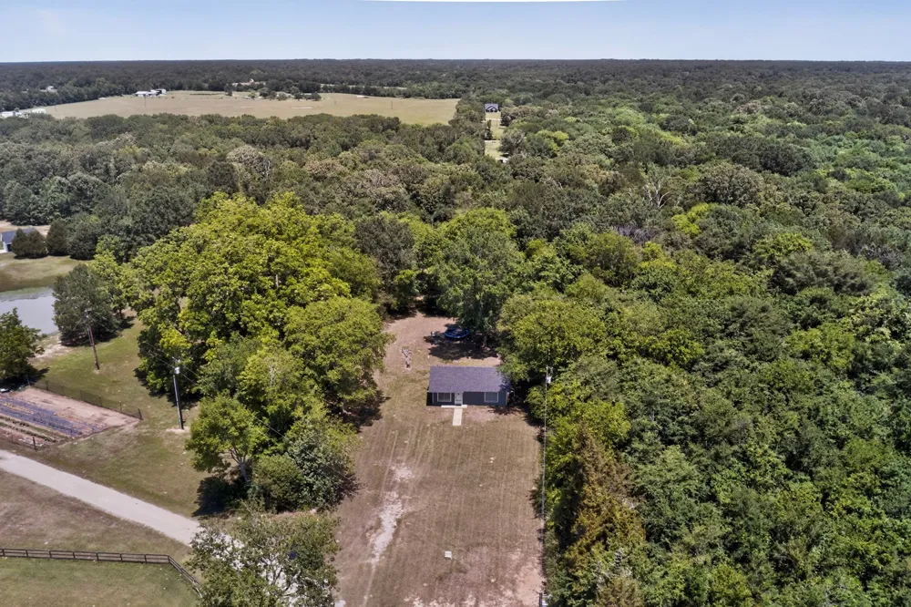 1586 Fm 2324 Emory, TX 75440