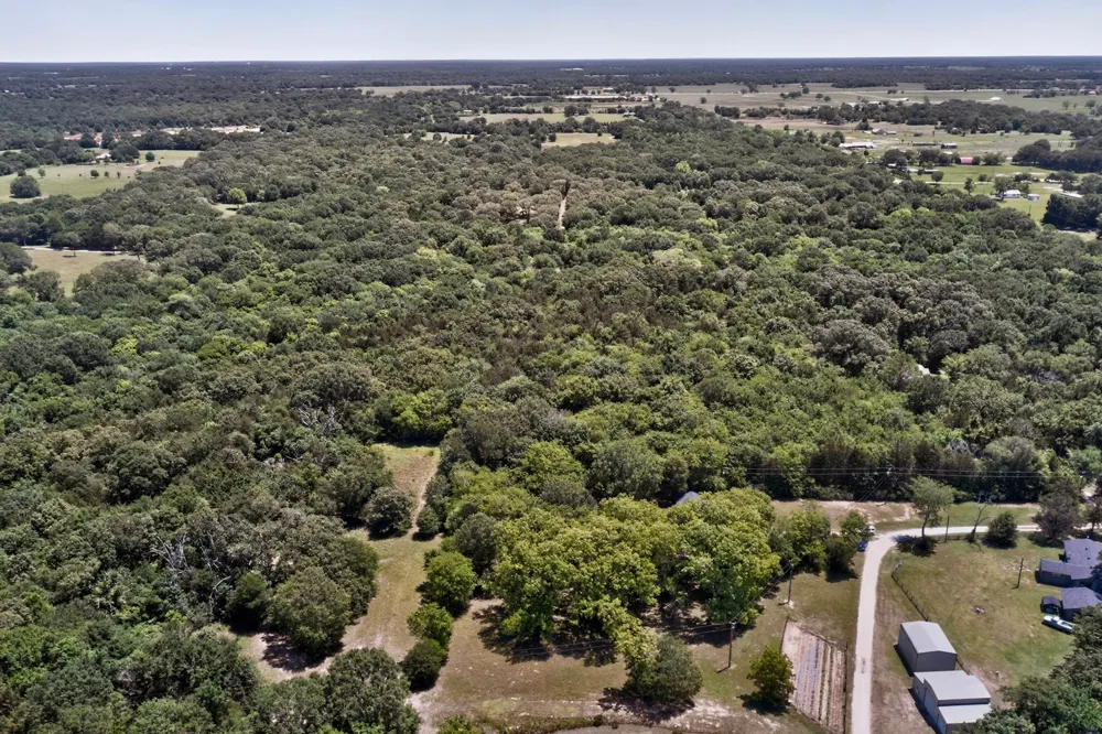 1586 Fm 2324 Emory, TX 75440