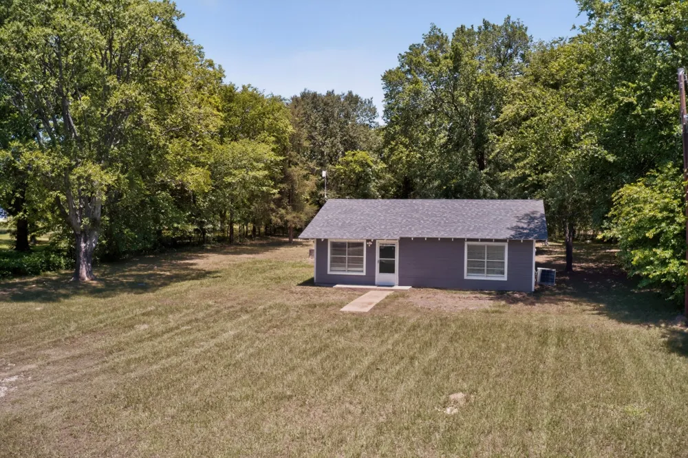 1586 Fm 2324 Emory, TX 75440