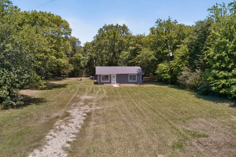 1586 Fm 2324 Emory, TX 75440