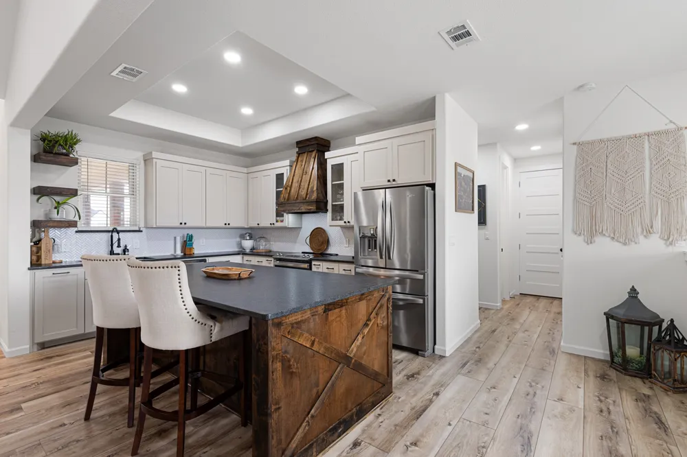 476 Silver Leaf Drive Sunset, TX 76270