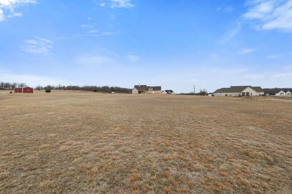 476 Silver Leaf Drive Sunset, TX 76270