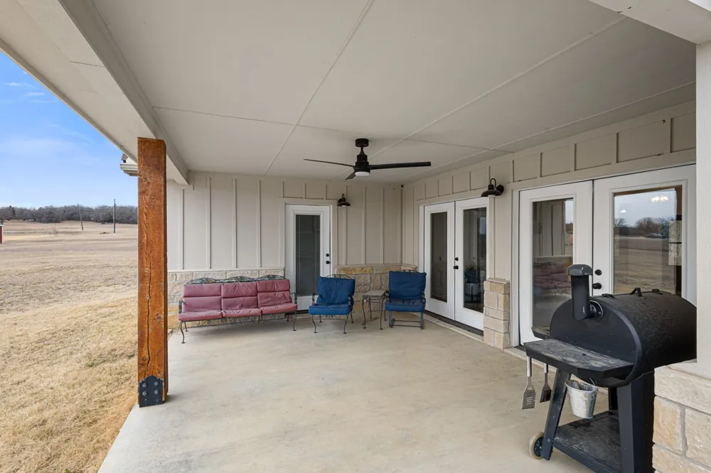 476 Silver Leaf Drive Sunset, TX 76270