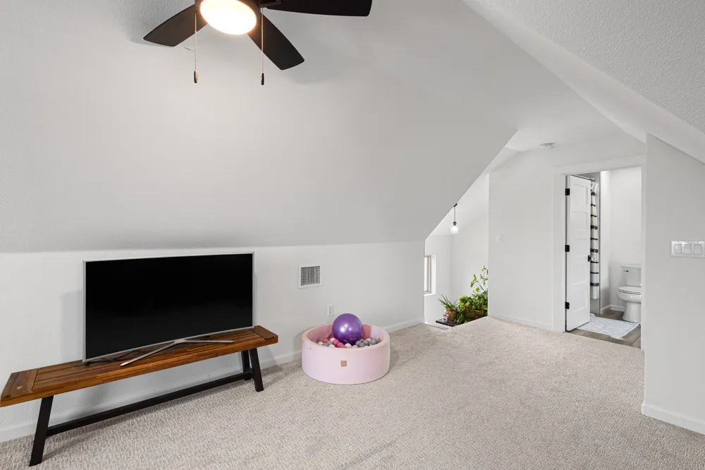476 Silver Leaf Drive Sunset, TX 76270